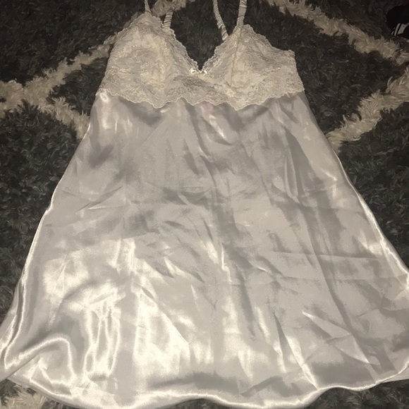 Oscar de la Renta Other - Oscar de la renta lingerie sz l NWT